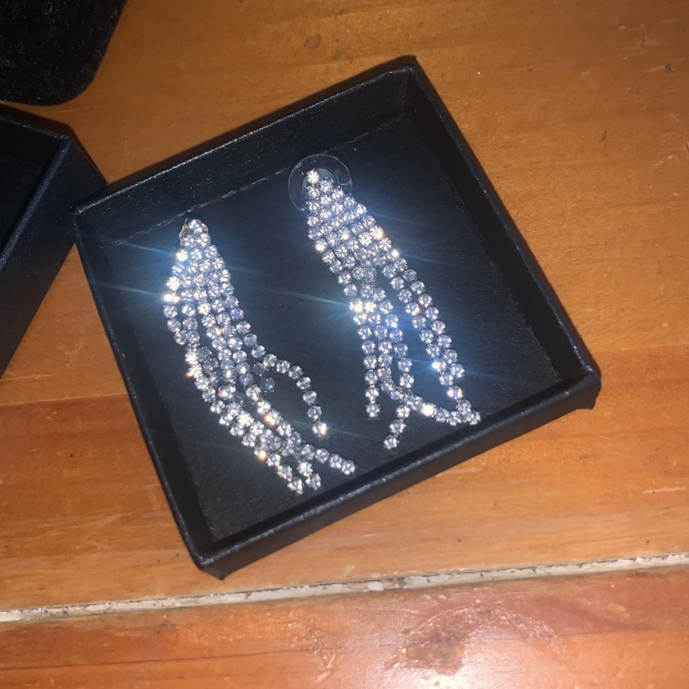 women’s diamond fringe earrings